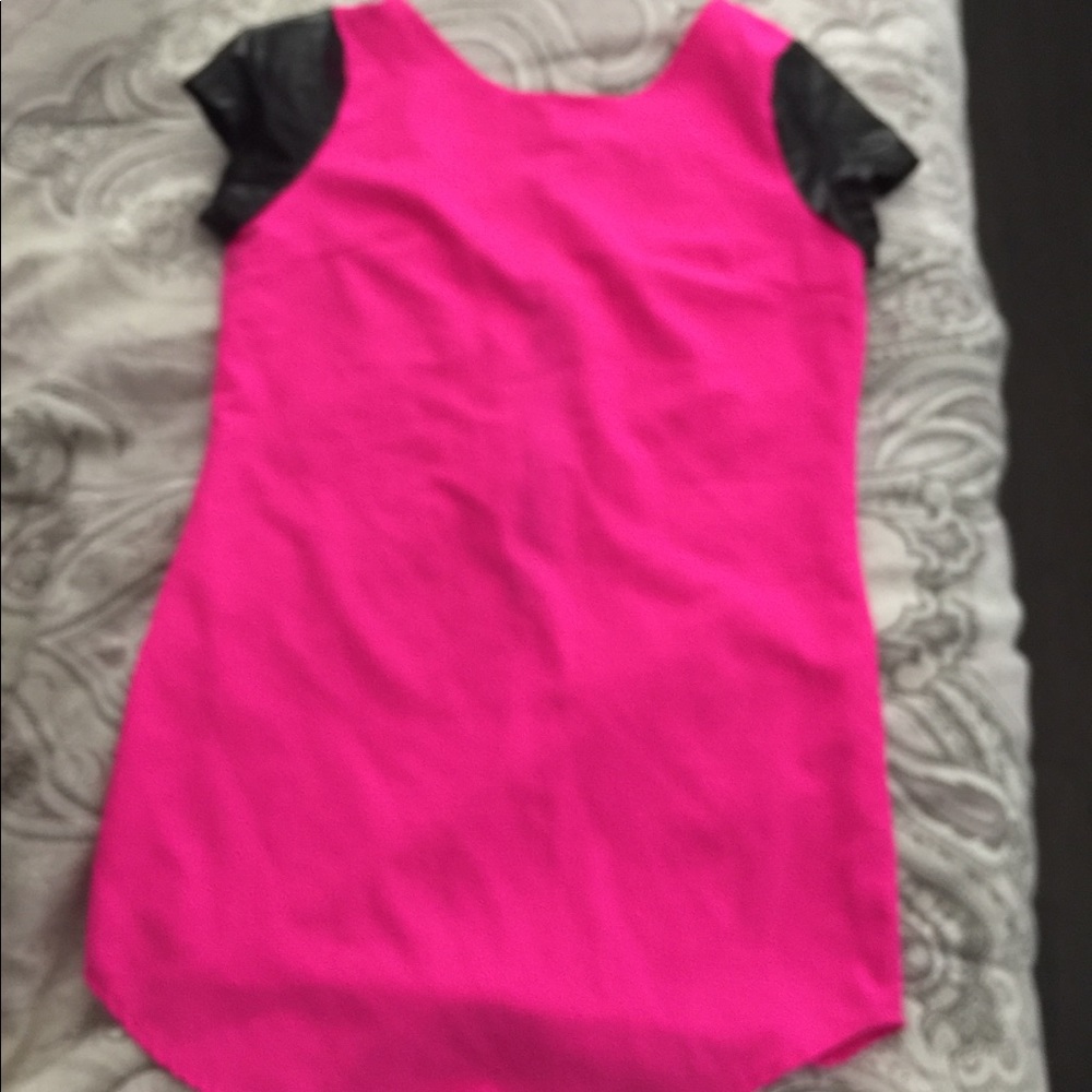 Tobi hot pink top